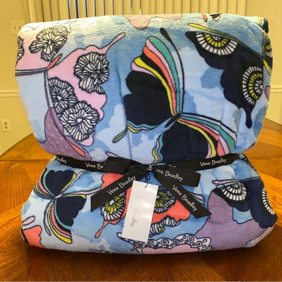 Vera Bradley Bedding Nwt Vera Bradley Plush Throw Blanket Fullqueen